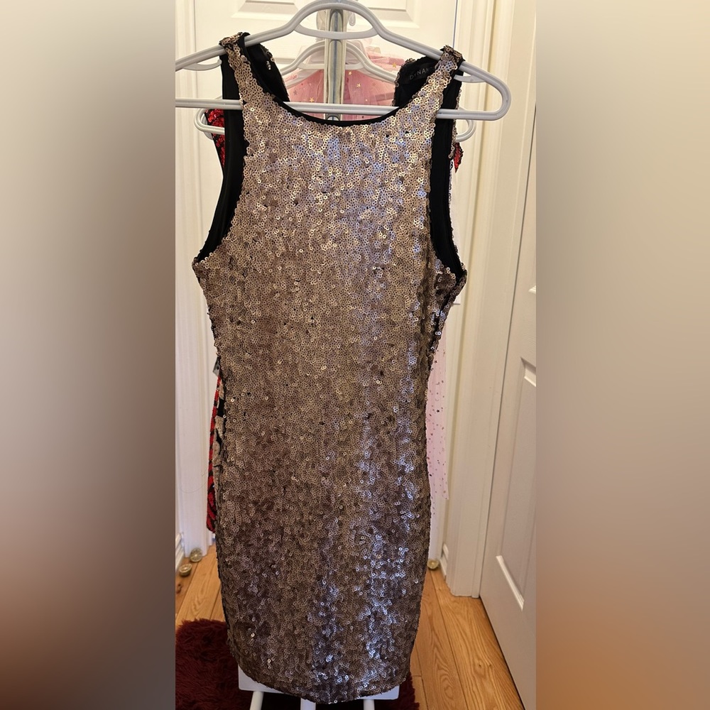 NWOT Champagne gold and black sequin dress!